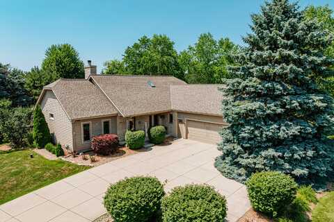 W279n5331 Hanover Hill Ct, Lisbon, WI 53089