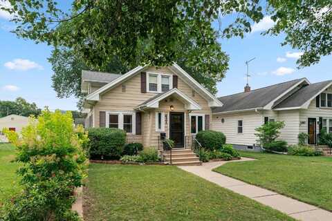 421 23rd St, La Crosse, WI 54601