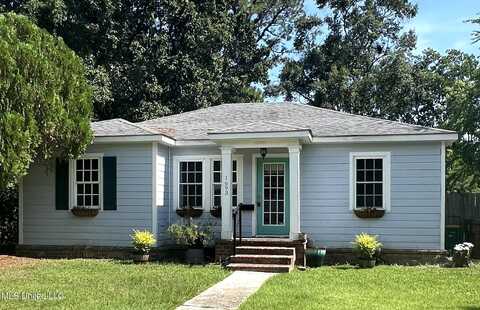 1693 Vine Street, Biloxi, MS 39531