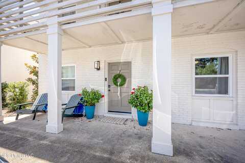 114 Ethel Circle, Ocean Springs, MS 39564