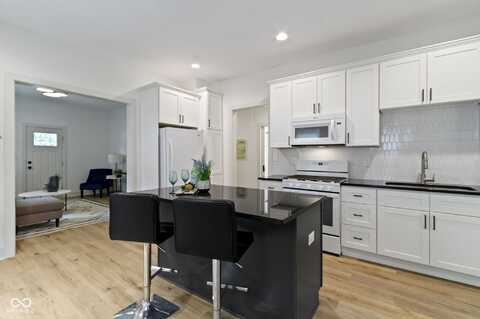 6107 Broadway Street, Indianapolis, IN 46220