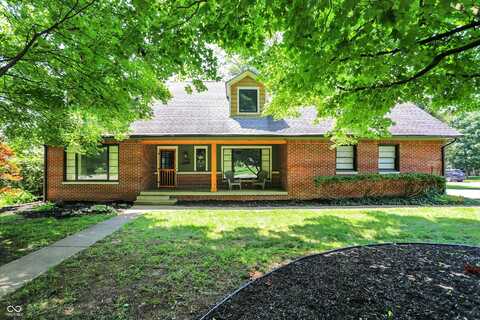2796 Sycamore Street, Columbus, IN 47201