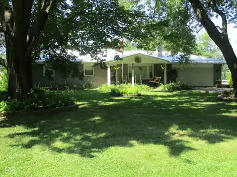 1063 N Mt Zion Court, Crawfordsville, IN 47933