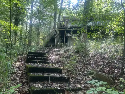 1589 W Shore Drive, Nashville, IN 47448