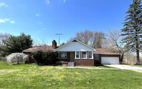8760 Gratiot, Columbus, MI 48063