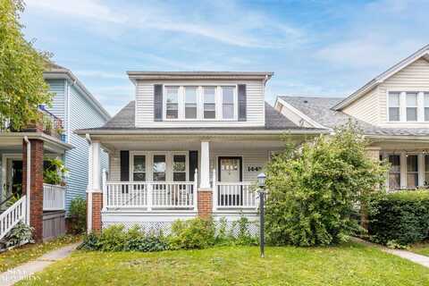 1445 Lakepointe, Grosse Pointe, MI 48230