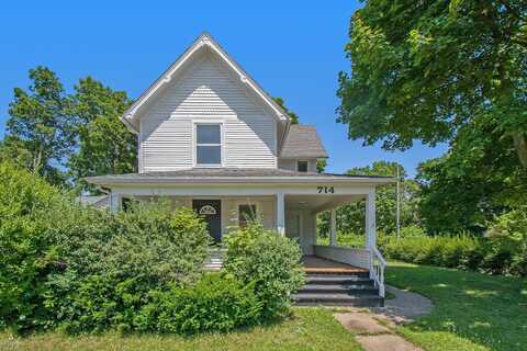 714 W Willow, Lansing, MI 48906