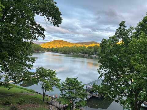 398 Hidden Cove, HAYESVILLE, NC 28904