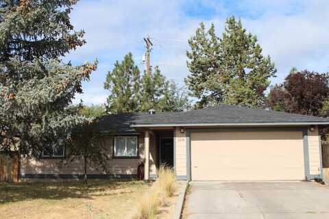 2650 SW Fissure Loop, Redmond, OR 97756