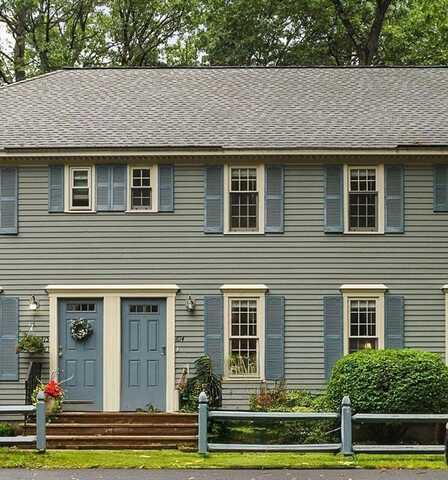 814 Wellman Avenue, Chelmsford, MA 01863