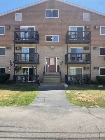 310 Brook Village Rd, Nashua, NH 03062
