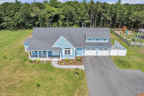 8 Dylans Way, Falmouth, MA 02536