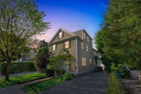 582 Trapelo Rd, Belmont, MA 02478