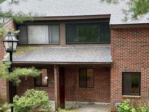 18 Highwood Dr, Franklin, MA 02038