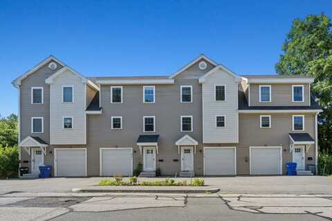 215 Main Street, Maynard, MA 01754