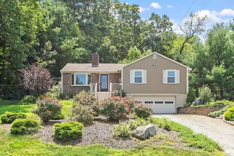 64 Carolyn Cir, Marshfield, MA 02050