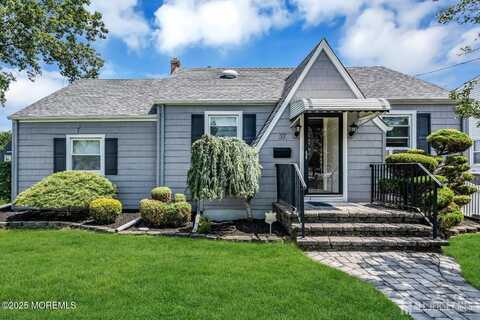 37 New Street, Spotswood, NJ 08884