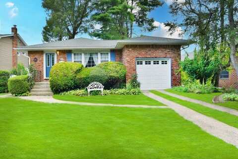 20 Devine Avenue, Syosset, NY 11791