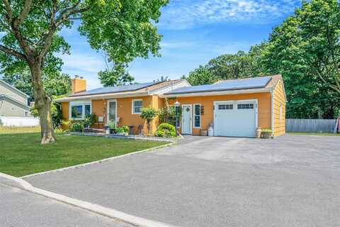 47 Prospect Place, Deer Park, NY 11729