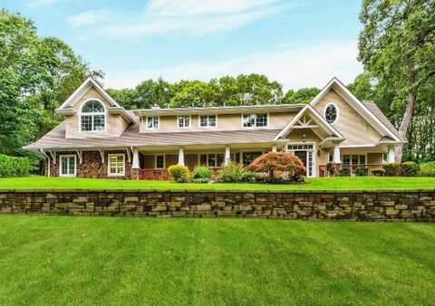 8 Ponderosa Drive, Melville, NY 11747