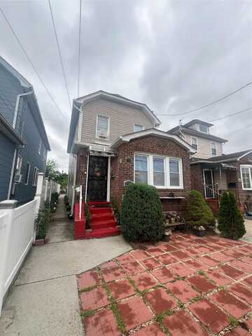 11845 218th Street, Cambria Heights, NY 11411