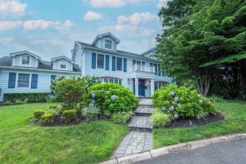 4 Grenfell Drive, Great Neck, NY 11020