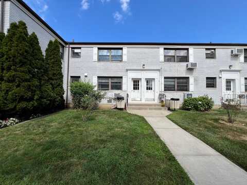 6915 136th Street, Flushing, NY 11367