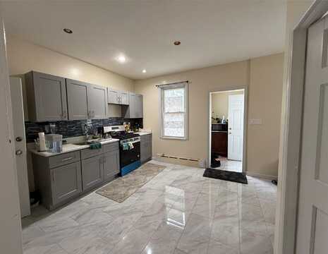 9507 239 Street, Floral Park, NY 11001