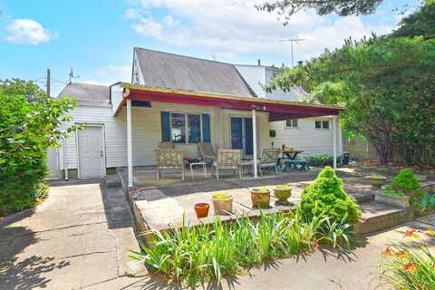 834 Orbit Lane, Uniondale, NY 11553