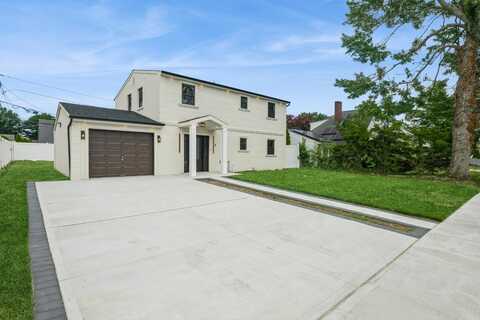 5 Thimble Lane, Hicksville, NY 11801