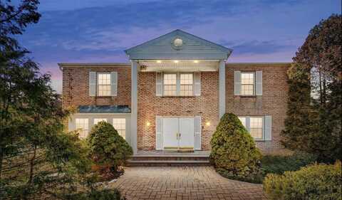 60 Willis Lane, Syosset, NY 11791