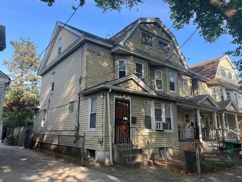 95-27 116 Street, Richmond Hill, NY 11419