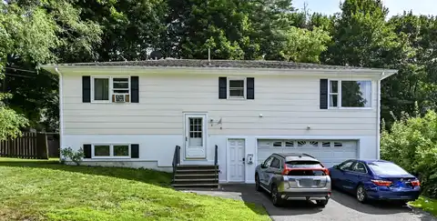 3 Malo Street, Lewiston, ME 04240