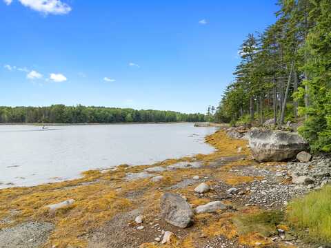 7 Ocean Ridge Road, Cushing, ME 04563