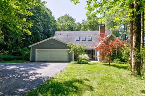 35 Schooner Ridge Road, Cumberland, ME 04110