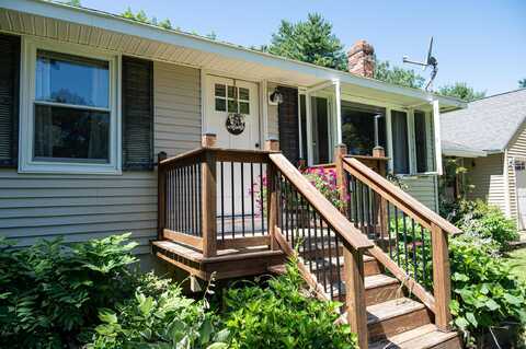 107 Finn Parker Road, Gorham, ME 04038