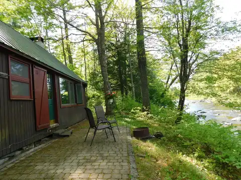 51 Pond Road Road, Abbot, ME 04406