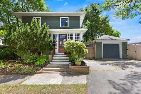 6 Grasmere Road, Portland, ME 04101