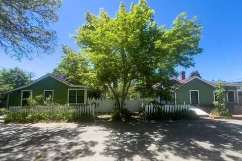 12 & 14 Maple Avenue, Oak Bluffs, MA 02557