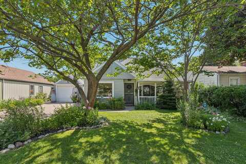 9205 Lynwood Drive, Oak Lawn, IL 60453