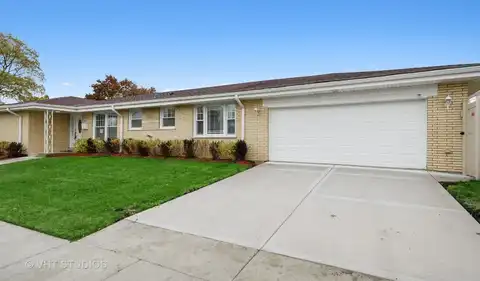 4141 Mulford Street, Skokie, IL 60076