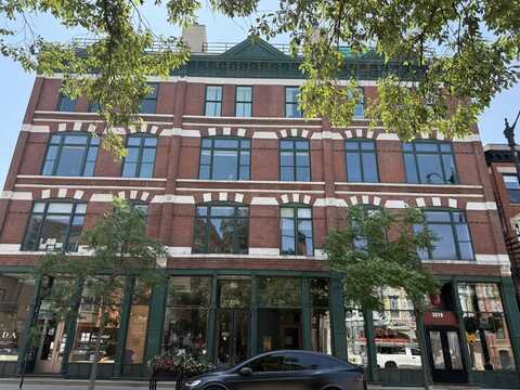 2216 N Lincoln Avenue, Chicago, IL 60614