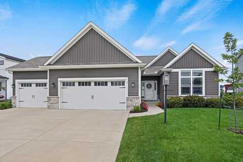 601 Harpers Ferry, Savoy, IL 61874