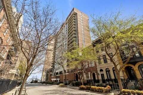 71 E Division Street, Chicago, IL 60610