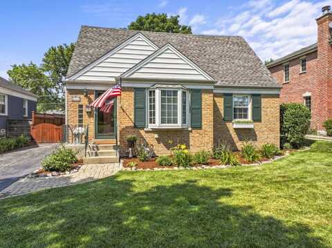 2140 Walnut Court, Glenview, IL 60025