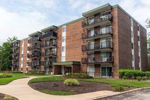 5s040 Pebblewood Lane, Naperville, IL 60563