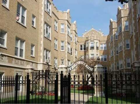 1220 W Pratt Boulevard, Chicago, IL 60626