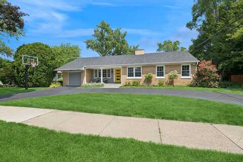 2017 Bosworth Lane, Northfield, IL 60093
