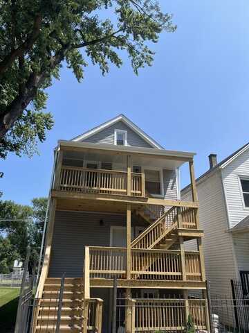 8509 S Brandon Avenue, Chicago, IL 60617