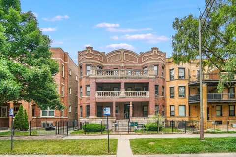 5743 S Michigan Avenue, Chicago, IL 60637